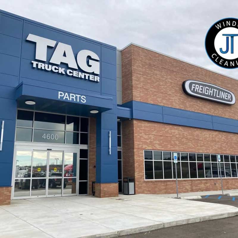 Tag Truck Center